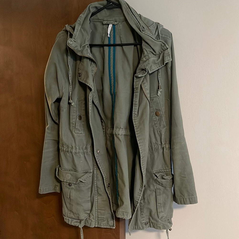 Willow & Clay army green utility jacket size small